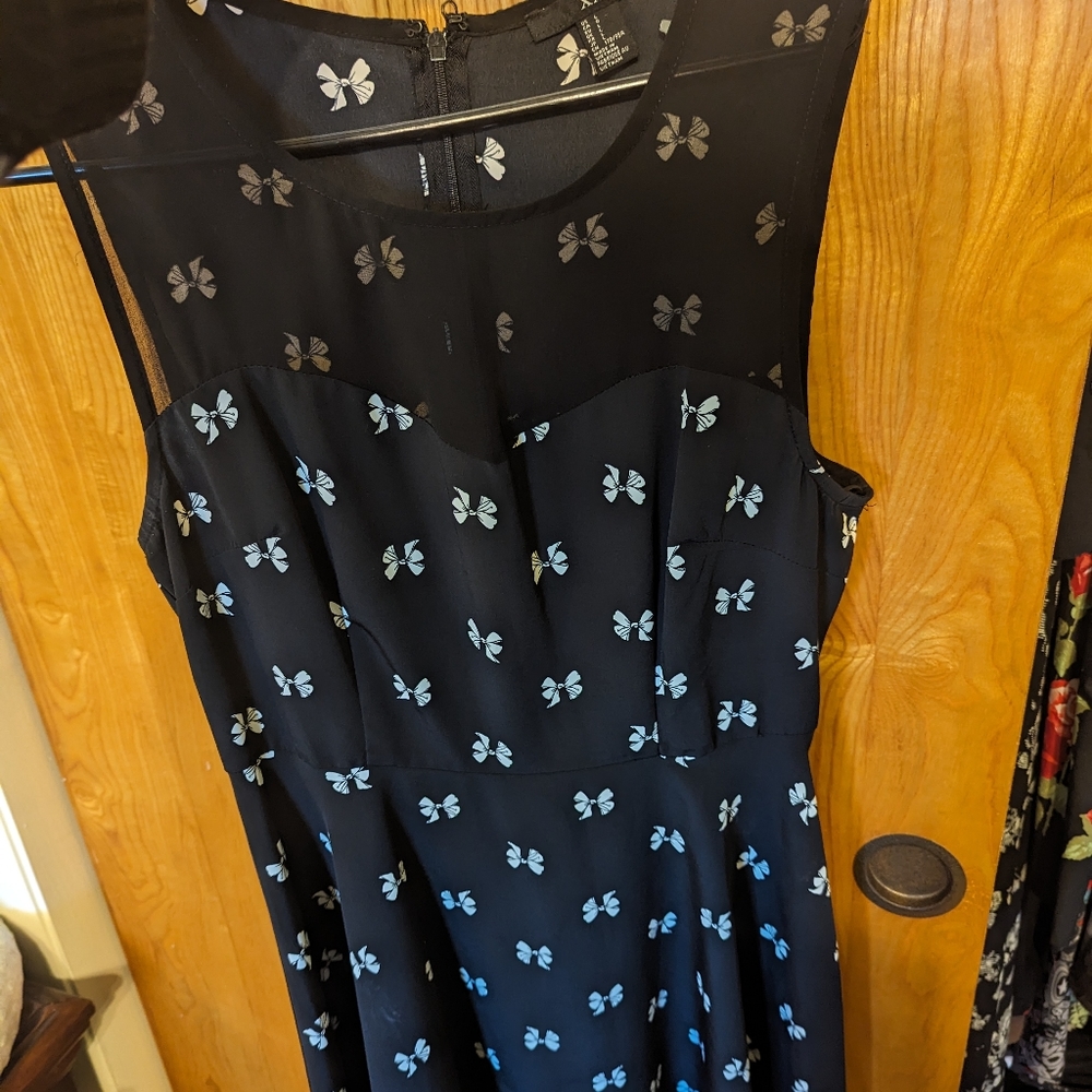 Forever 21 bow cocktail dress